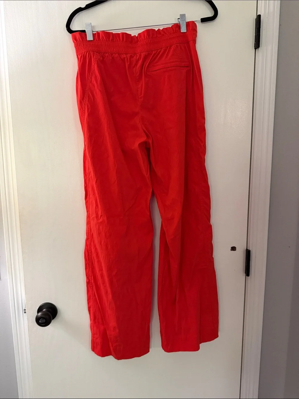 Athleta Trekkie Parachute Nylon Blend Pants Color: Vermillion Women's Sz 6 B156